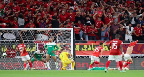 طاهر: سجلت أغلى هدف في حياتي.. وجمهور الأهلي موجود في كل العالم 